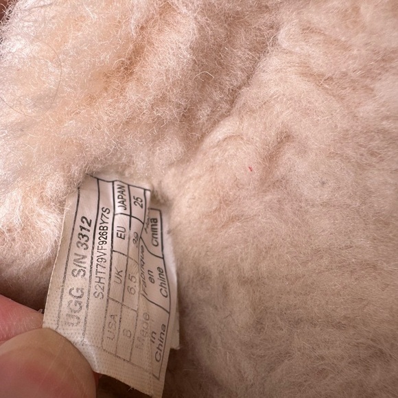 UGG Women’s Ansley Suede Slippers Sz 8 Tan - Picture 10 of 11